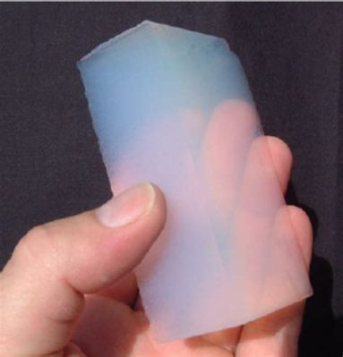  Aerogel - Ein Wundermaterial für die Zukunft der Isolierung und Absorption!